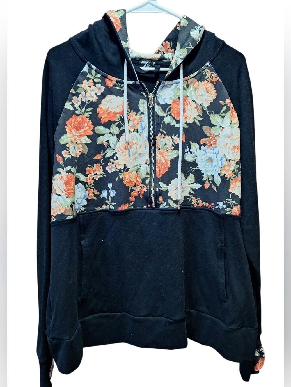Women's Floral & Black 1/2 Zip Up Plus Size Hoodie~2XL